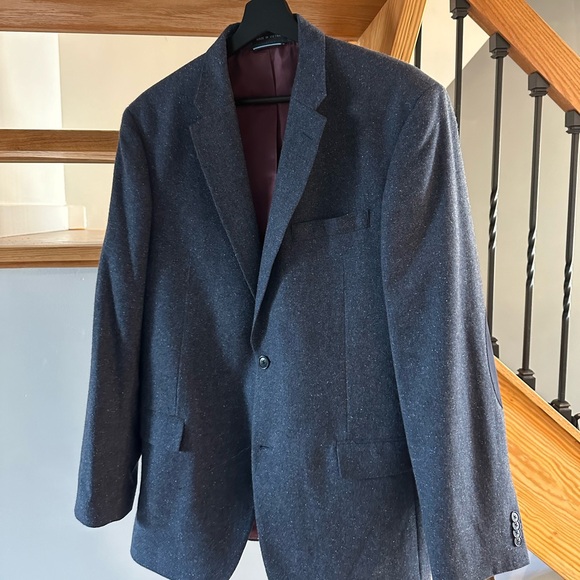 Tommy Hilfiger Other - Selling TOMMY HILFIGER sports coat. Worn once